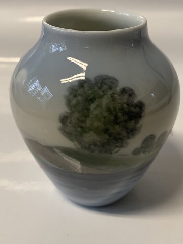 Bing & Grøndahl Vase, with landscape motif.
Height: 9 cm.