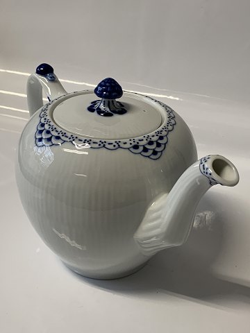 Royal Copenhagen Princess, Teapot.