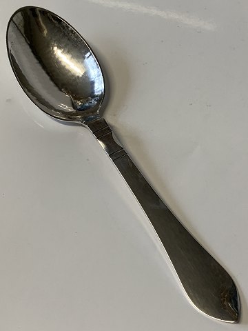 Middagsske Antik Nr. 4 / Continental 4.
Georg Jensen.
Længde 19,3 cm.