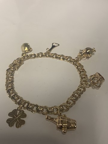 Bismark Bracelet with 6 charms, 14 Karat Gold
Length: 19 cm.