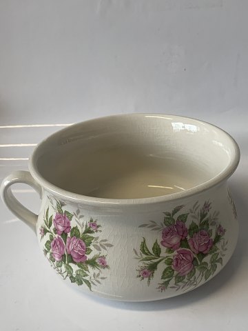 English Earthenware Pot / Flower Pot.
Height: 10 cm.