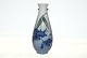 Royal Copenhagen vase w / clematis
Dec. No 2919/4055