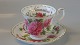 Kaffekop med underkop  "November" Royal Albert Månedstel 
Engelsk Stel
Blomstermotiv :Chrysanthemum
web 11355  SOLGT