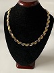 Elegant gold necklace in red and white gold 14 carat gold.
Length: 45 cm.
