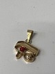 Horus-øjet, med rød koral Vedhæng / Charms i 14 karat guld.Højde 2,2 cm.