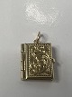 14 karat guld. Bog.Charms / Vedhæng.Højde 1,7 cm.