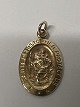14k. Guldvedhæng med motiv af de rejsendes beskytter - Sankt Christoffer. Højde: 2,0 cm.